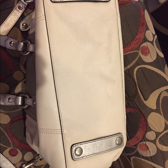 Coach purse - Picture 3 of 3